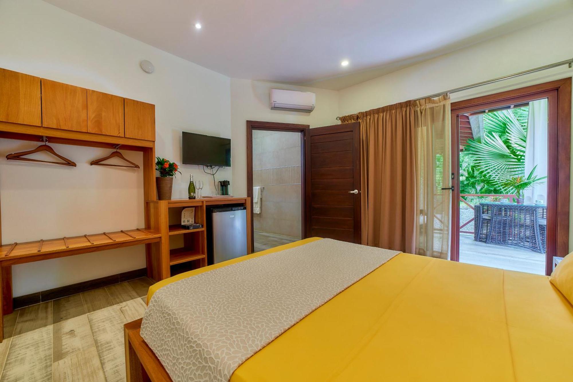 Oasi Appartement Cahuita Buitenkant foto